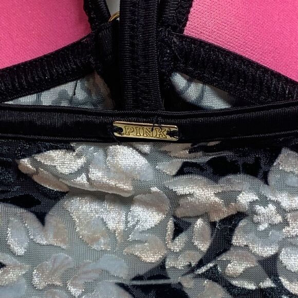 VS PINK Black Strappy Lace Bralette Size S… - Picture 3 of 3
